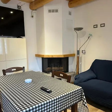 Casa Malva Marisa Ed Bouganville Holiday home Cossogno